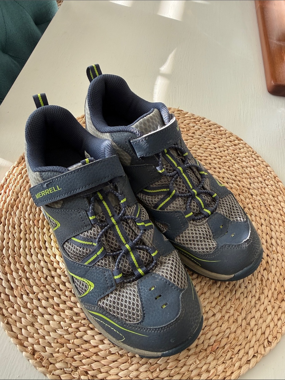 Merrell Trail Chaser hiking sneaker EU 38 women’s 7 or youth 5.5
